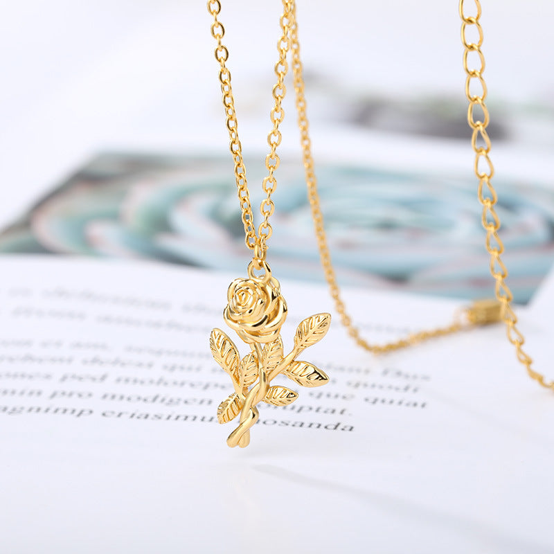 Three-dimensional Rose Necklace